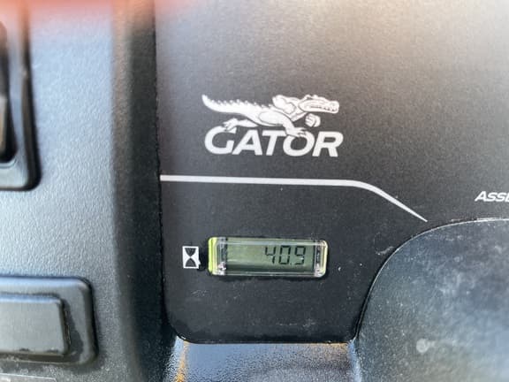 Image of John Deere Gator TX 4x2 equipment image 3