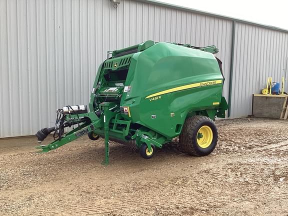 Image of John Deere V461R equipment image 1