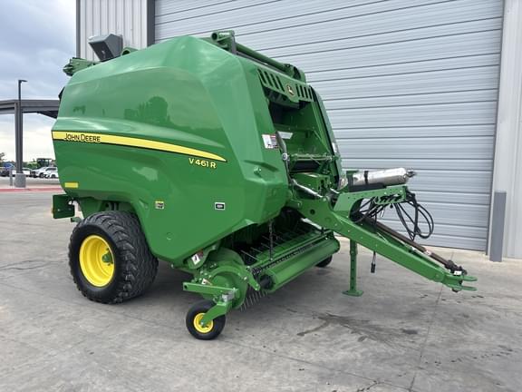 Image of John Deere V461R equipment image 4
