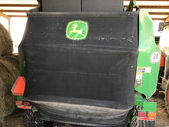 Image of John Deere V461R equipment image 4