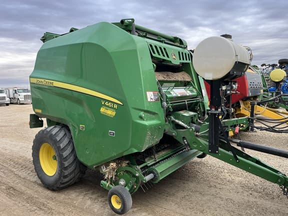 Image of John Deere V461R equipment image 2