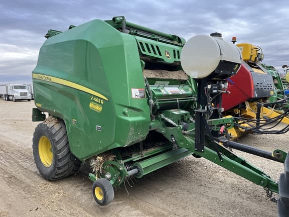 Image of John Deere V461R equipment image 1
