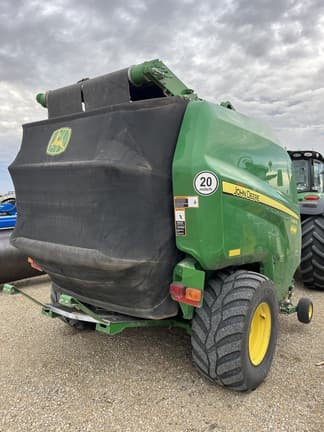 Image of John Deere V461R equipment image 4