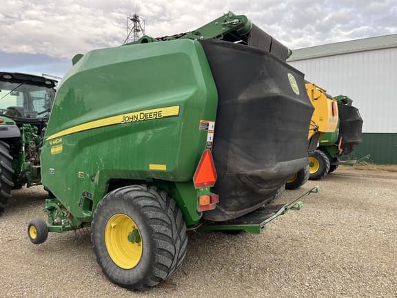Image of John Deere V461R equipment image 2
