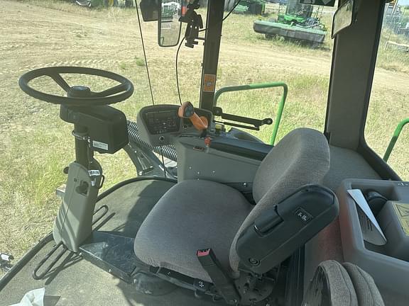 Image of John Deere W155 equipment image 4
