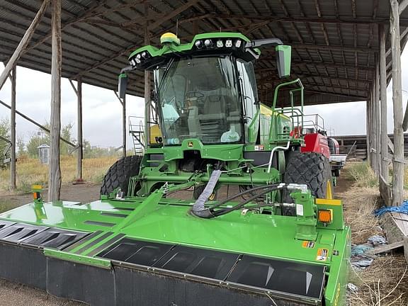 Image of John Deere W235 equipment image 4