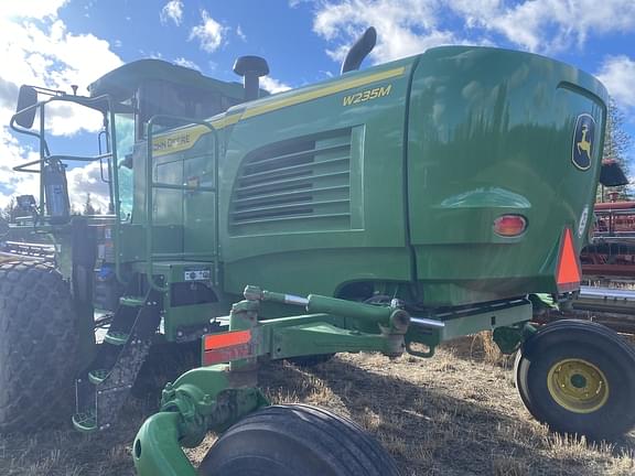 Image of John Deere W235M equipment image 1