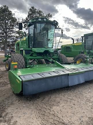 Image of John Deere W235M equipment image 3