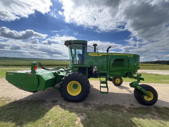 Image of John Deere W235M equipment image 3