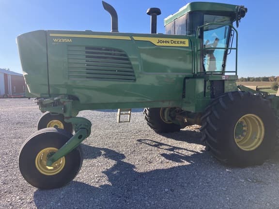Image of John Deere W235M equipment image 1