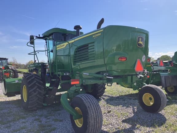 Image of John Deere W235M equipment image 2