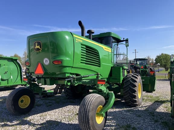 Image of John Deere W235M equipment image 3