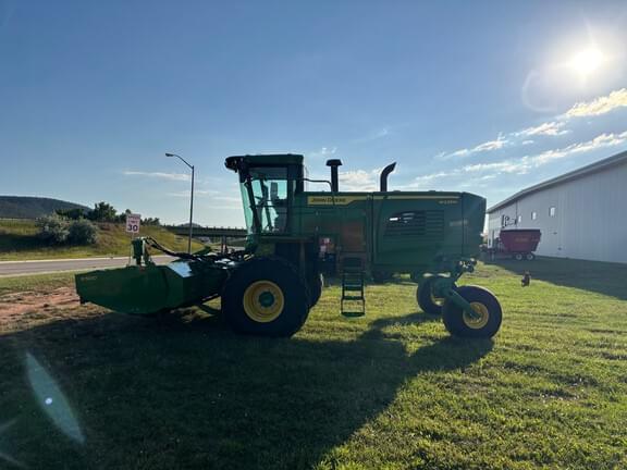 Image of John Deere W235M equipment image 4