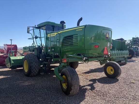 Image of John Deere W235M equipment image 2