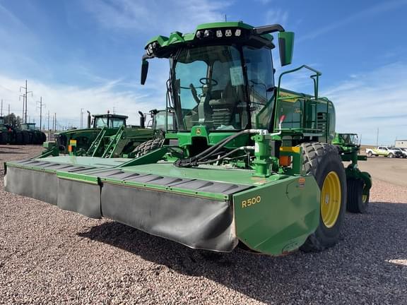 Image of John Deere W235R equipment image 2