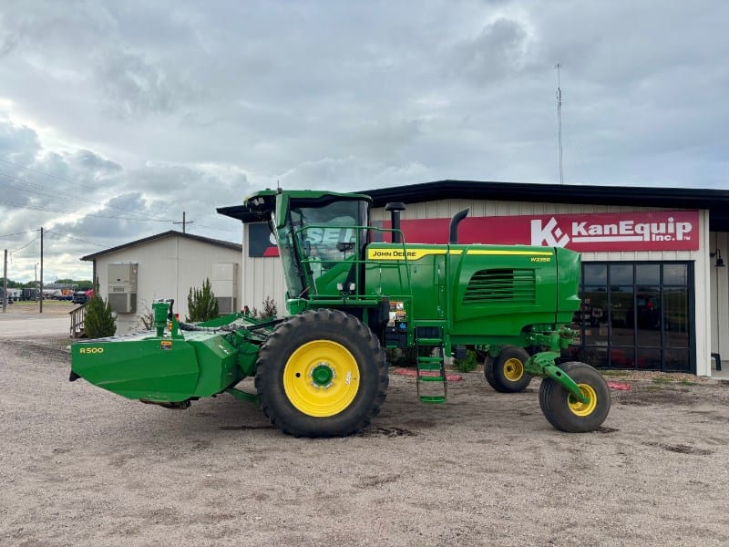 2023 John Deere W235R Equipment Image0