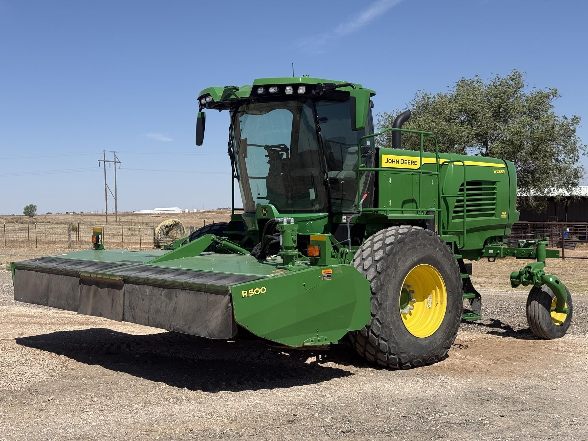 2023 John Deere W235R Equipment Image0