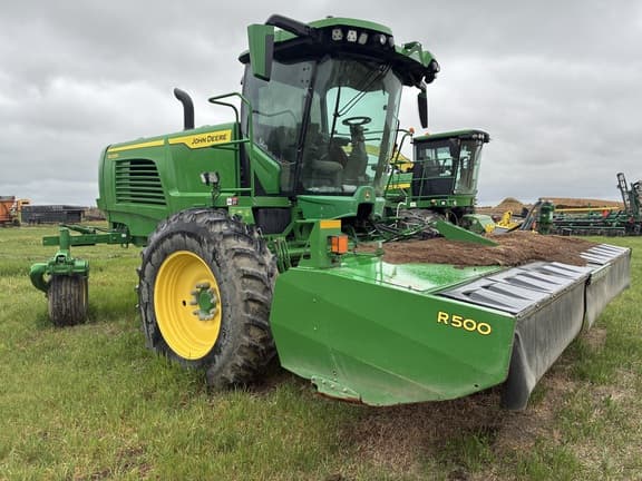 Image of John Deere W235R equipment image 1