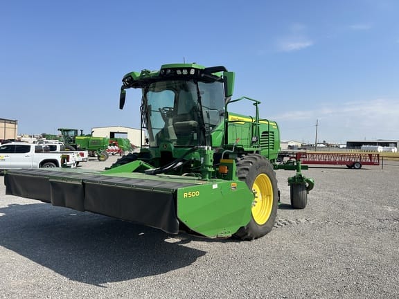 Main image John Deere W235R