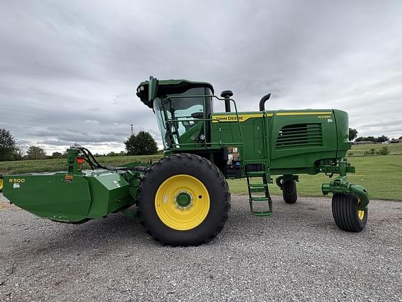 Image of John Deere W235R equipment image 1