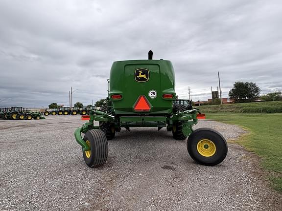 Image of John Deere W235R equipment image 2