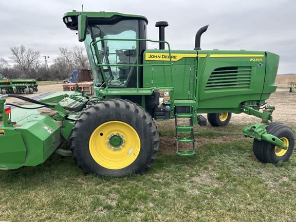 Image of John Deere W235R equipment image 1