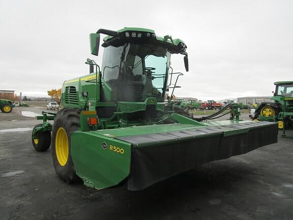 Image of John Deere W235R equipment image 4