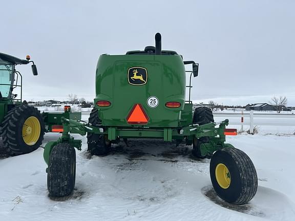 Image of John Deere W235R equipment image 4