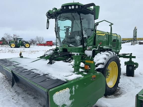 Image of John Deere W235R equipment image 1