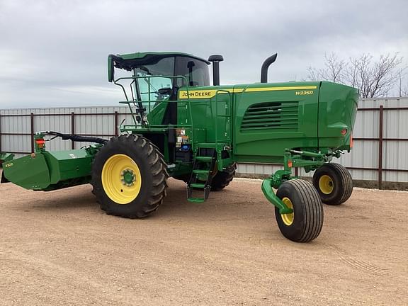 Image of John Deere W235R equipment image 2