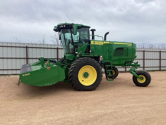 Image of John Deere W235R equipment image 1