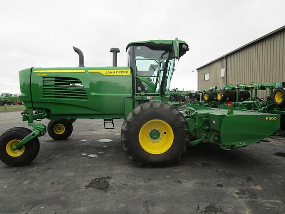 Image of John Deere W235R equipment image 4