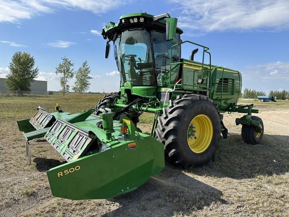 Main image John Deere W235R