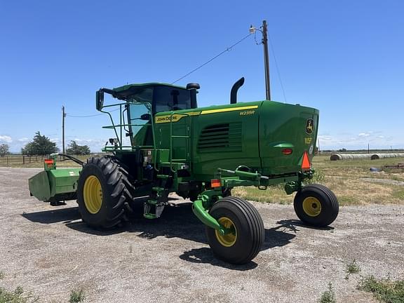 Image of John Deere W235R equipment image 2