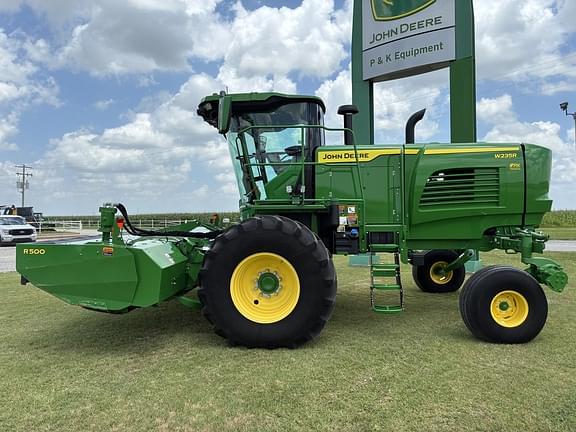 Image of John Deere W235R equipment image 1