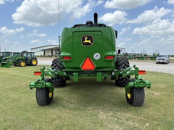 Image of John Deere W235R equipment image 3