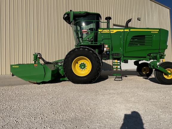 Image of John Deere W235R equipment image 2