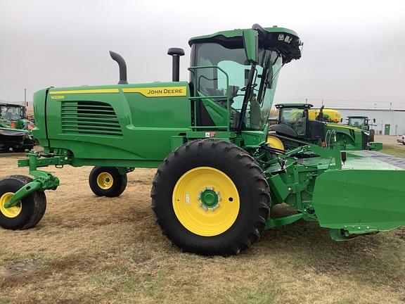 2023 John Deere W235R Equipment Image0