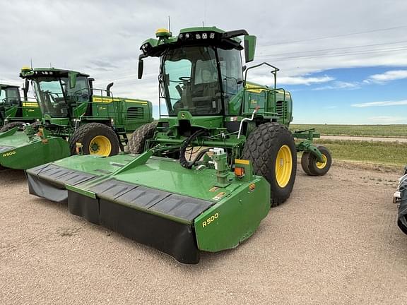 Image of John Deere W235R equipment image 2