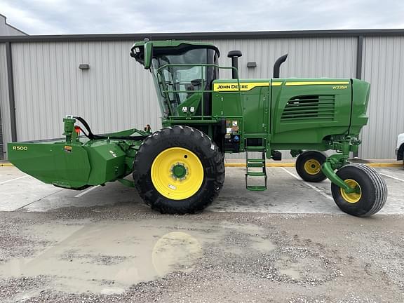 Image of John Deere W235R equipment image 1