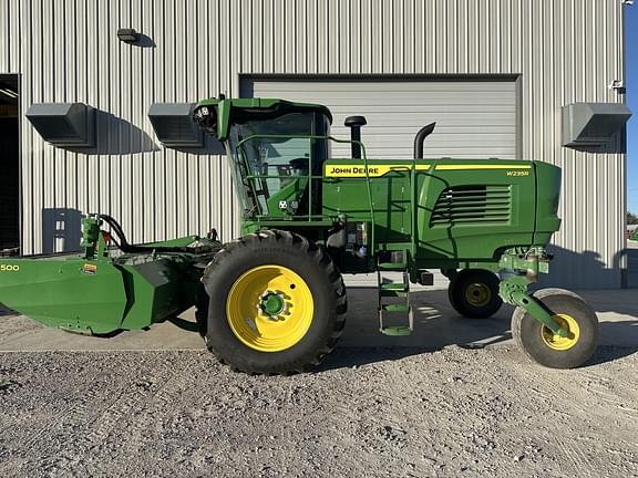 Image of John Deere W235R Primary image