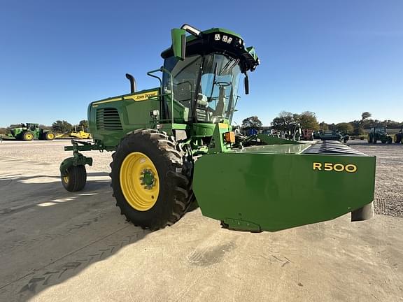 Image of John Deere W235R equipment image 4