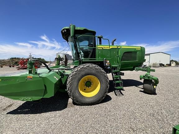 Image of John Deere W235R equipment image 1