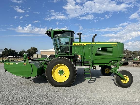 Image of John Deere W235R equipment image 1