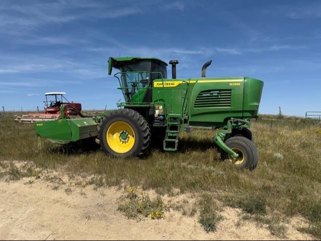 Image of John Deere W235R equipment image 3