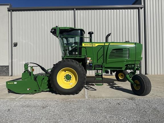 Image of John Deere W235R equipment image 1