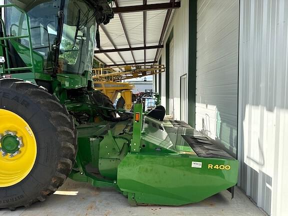 Image of John Deere W235R equipment image 2