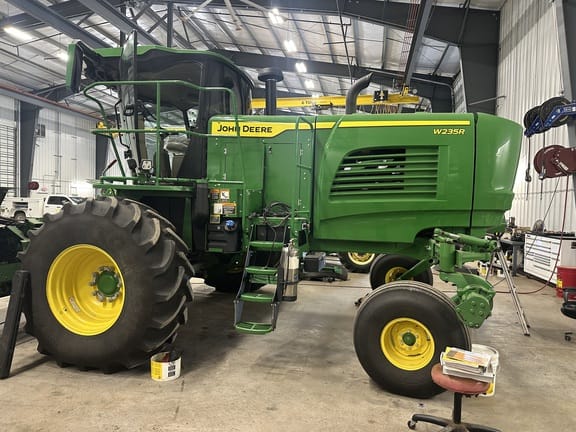 2023 John Deere W235R Equipment Image0