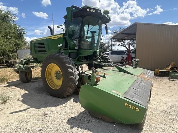 Image of John Deere W235R equipment image 3