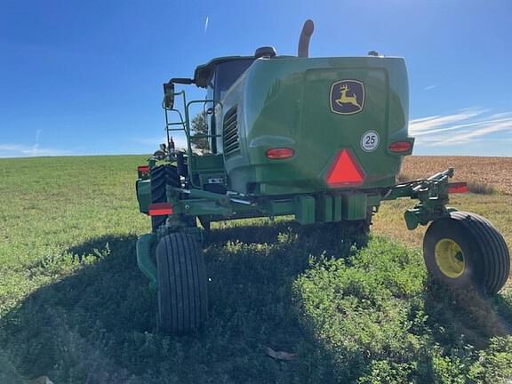 Image of John Deere W235R equipment image 3